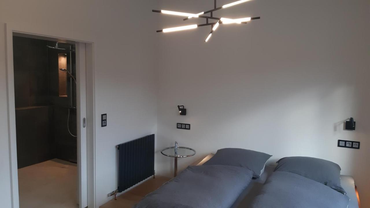 Ferienwohnungen Und Zimmer In Reutlingen-Goenningen Eksteriør bilde